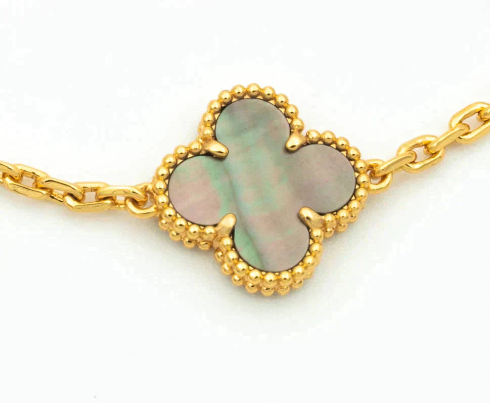 [Rose Tomorrow] CLOVER 5 MOTIF GRAY MOP BRACELET COLLECTION