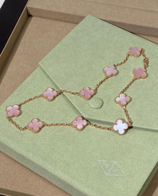 [Rose Tomorrow Jewellery] Pink Necklace with Ten Clover Designs