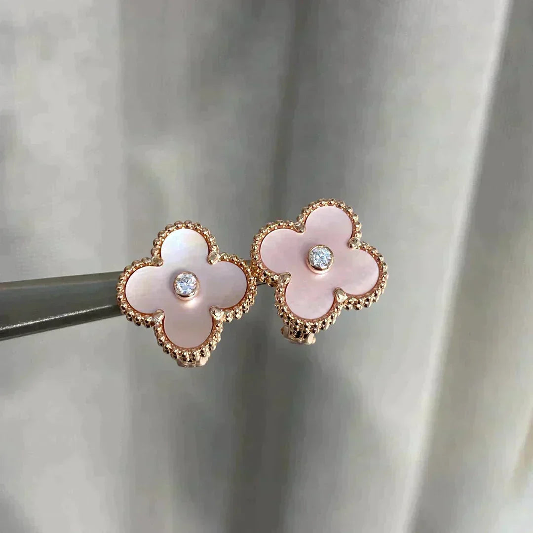 [Rose Tomorrow]CLOVER MEDIUM 1 MOTIFS  PINK MOP DIAMOND EARRINGS