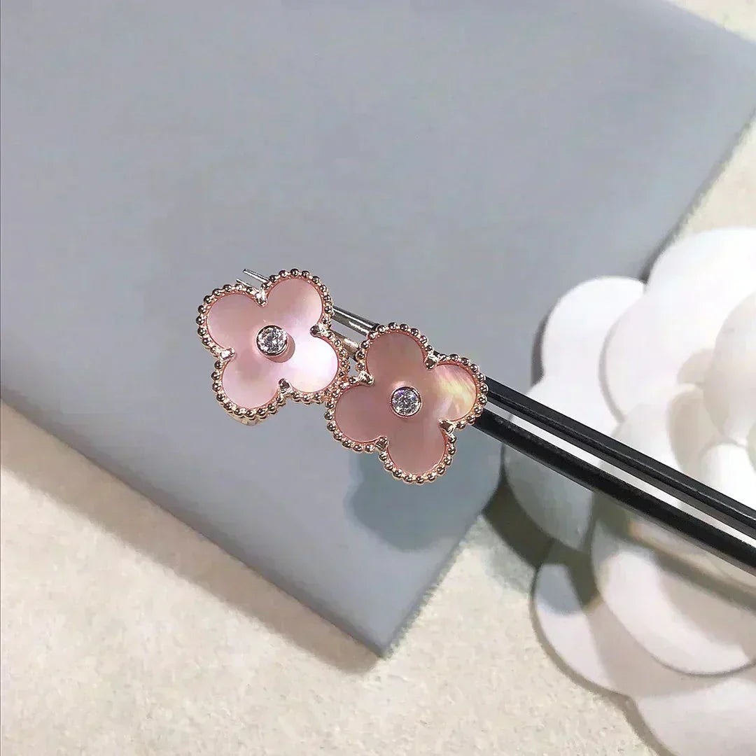 [Rose Tomorrow]CLOVER MEDIUM 1 MOTIFS  PINK MOP DIAMOND EARRINGS