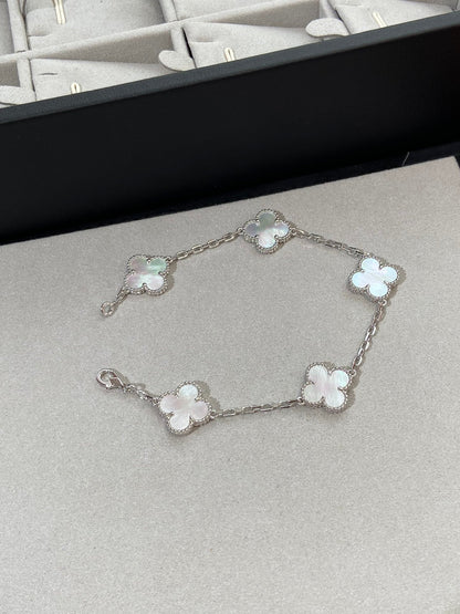 [Rose Tomorrow]CLOVER WHITE PEARL MOP 5 MOTIF BRACELET COLLECTION
