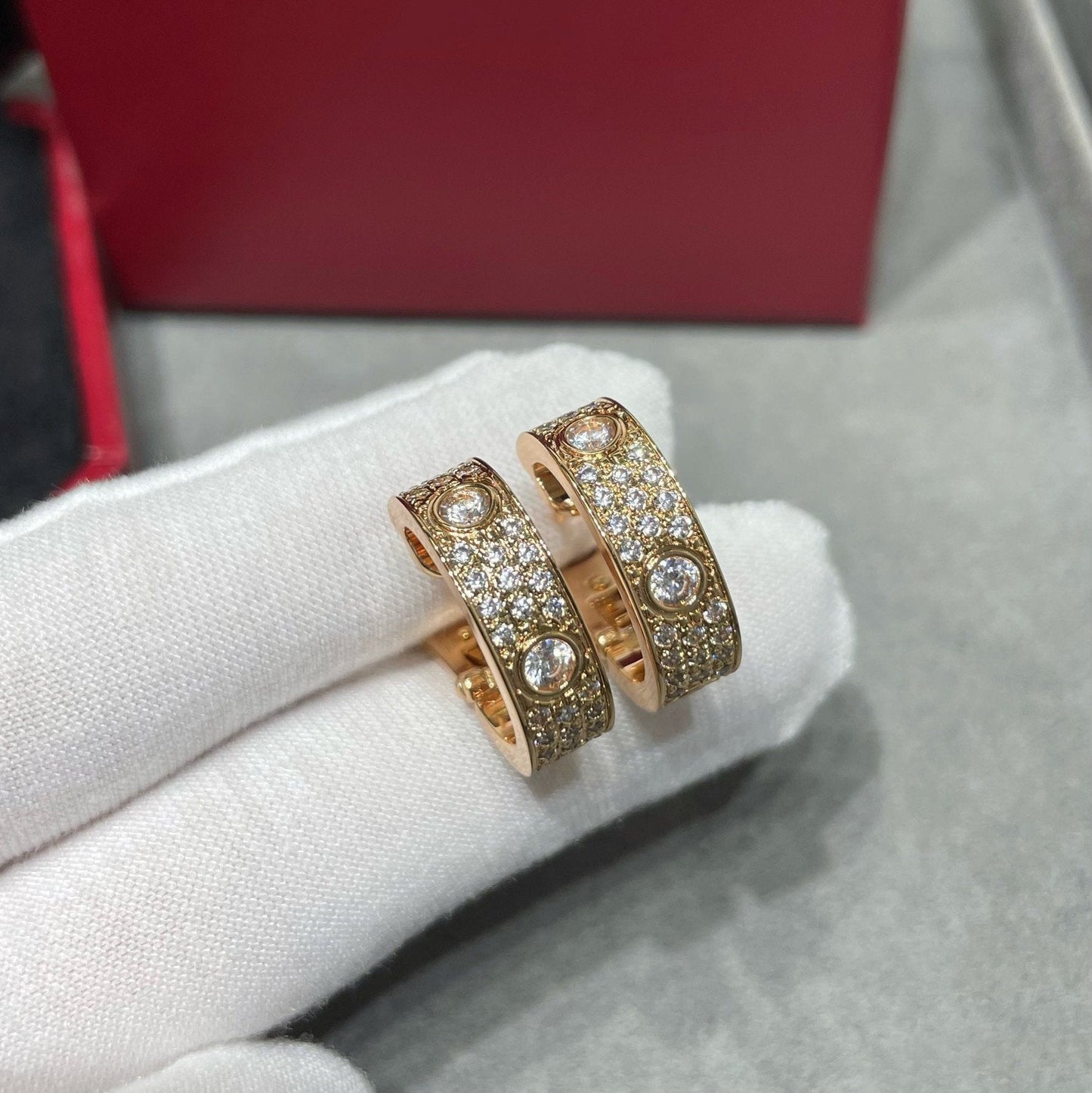 [Rose Tomorrow]LOVE 5.5MM DIAMOND PAVED EARRINGS