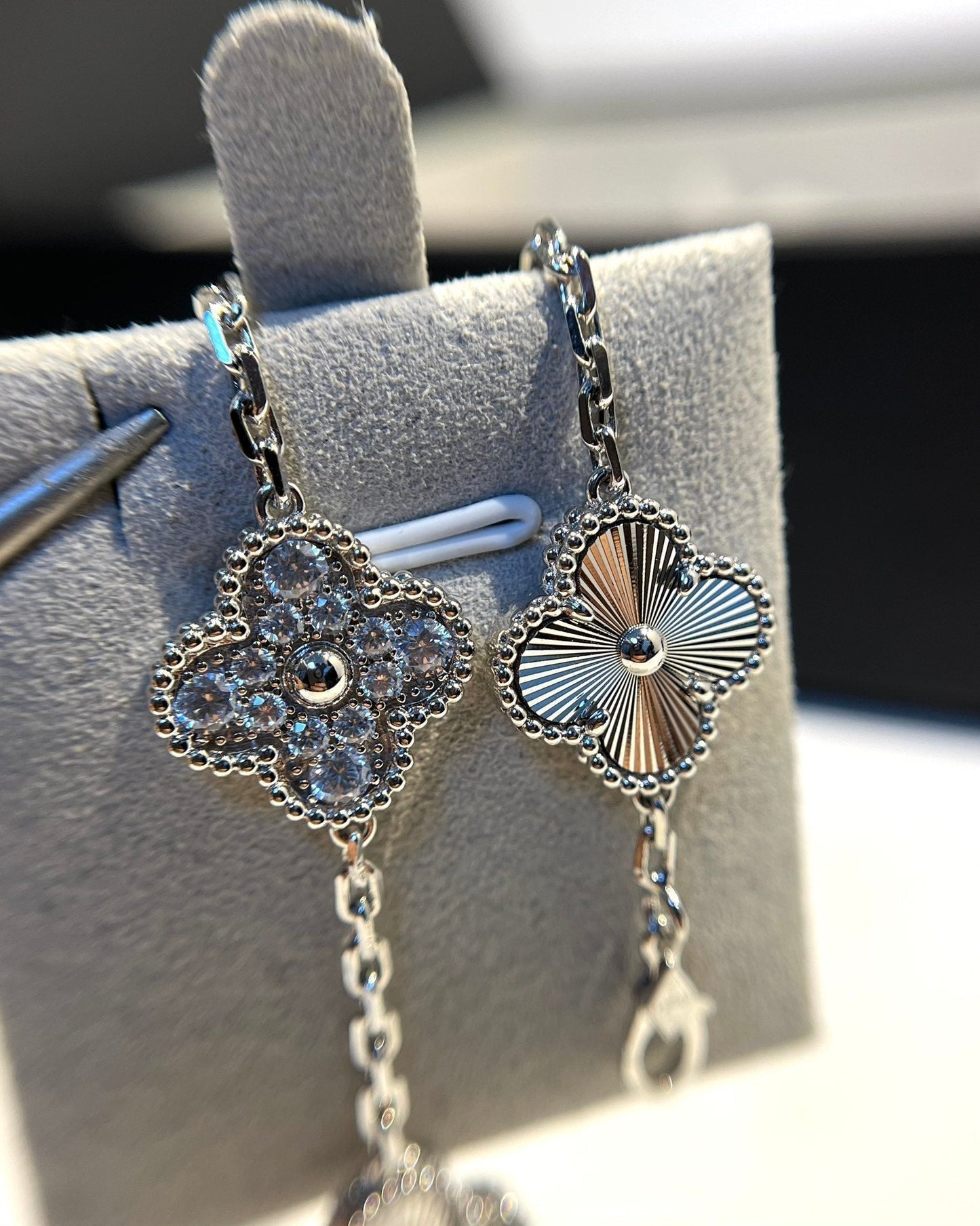 [Rose Tomorrow] CLOVER 5 MOTIF LASER BRACELET COLLECTION