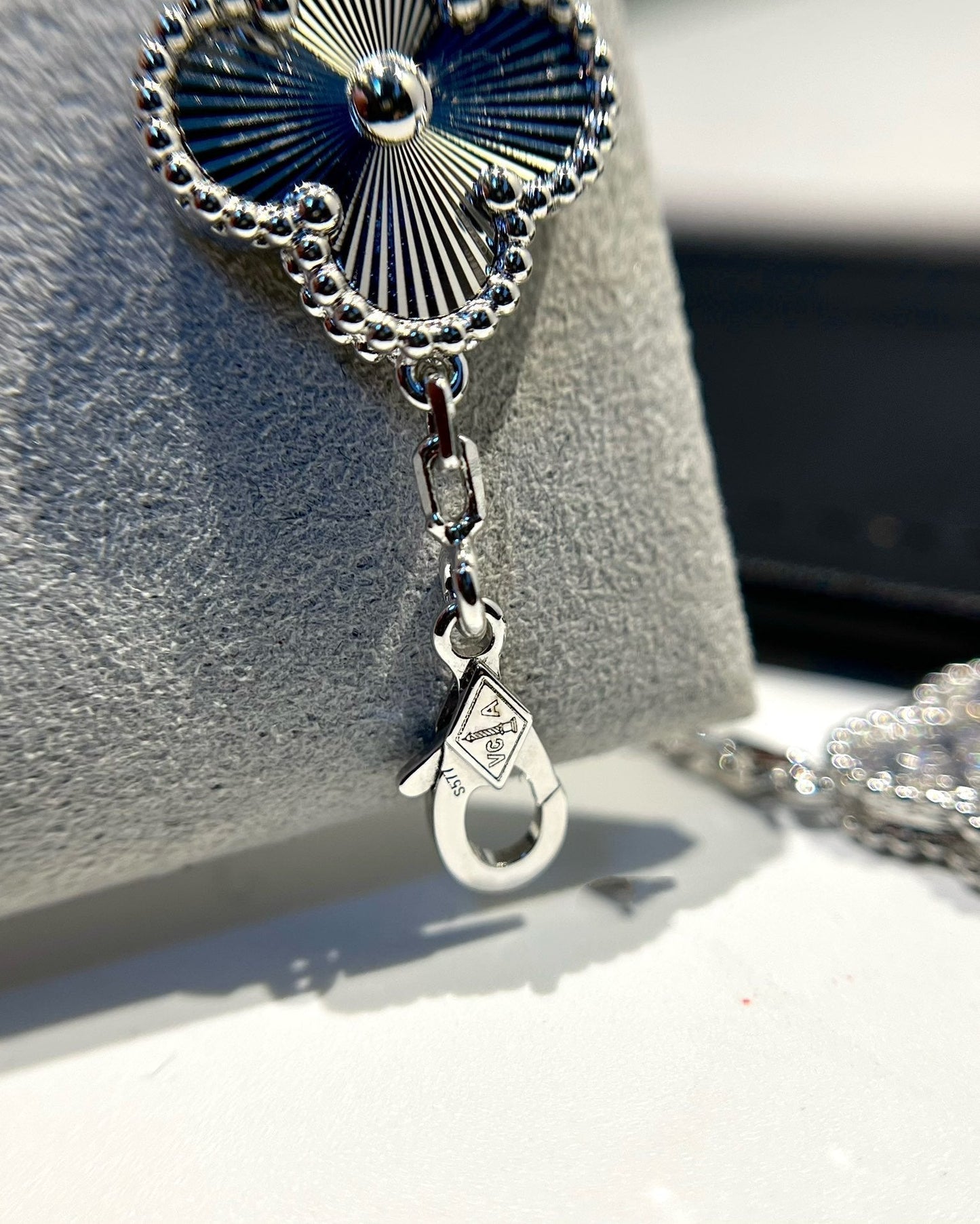 [Rose Tomorrow] CLOVER 5 MOTIF LASER BRACELET COLLECTION