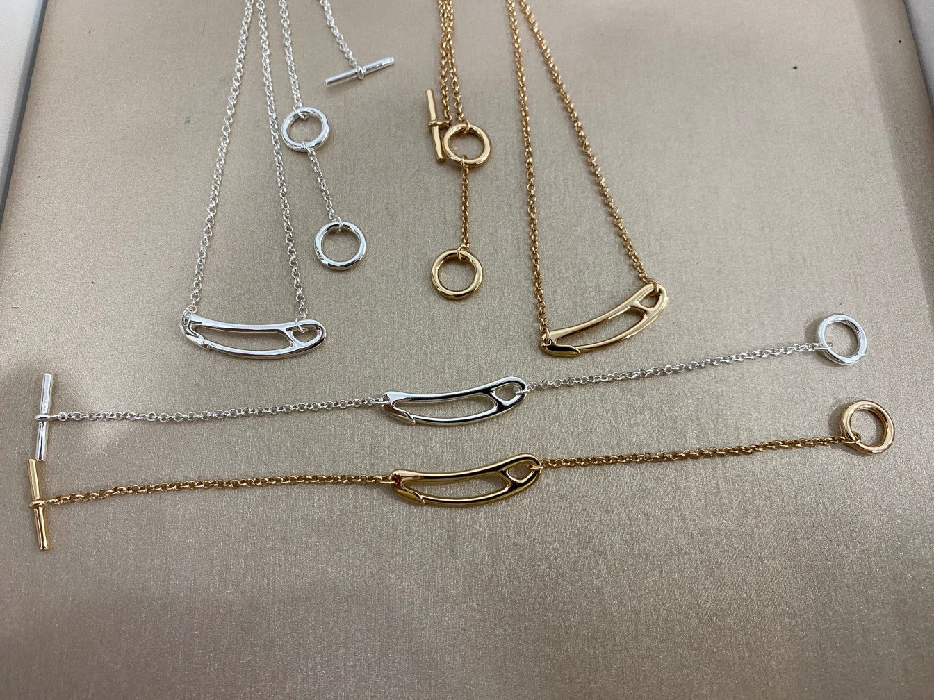 [Rose Tomorrow]Brooch Necklace