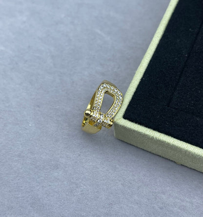 [Rose Tomorrow]Wide Hoof-Shaped Diamond-Studded Ring