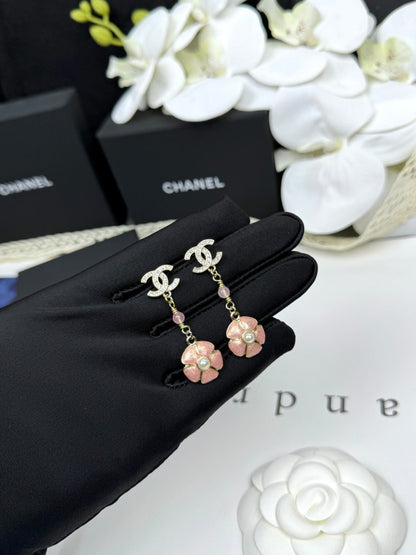 [Rose Tomorrow]26C Pink Camellia Enamel Pendant with Double C Earrings