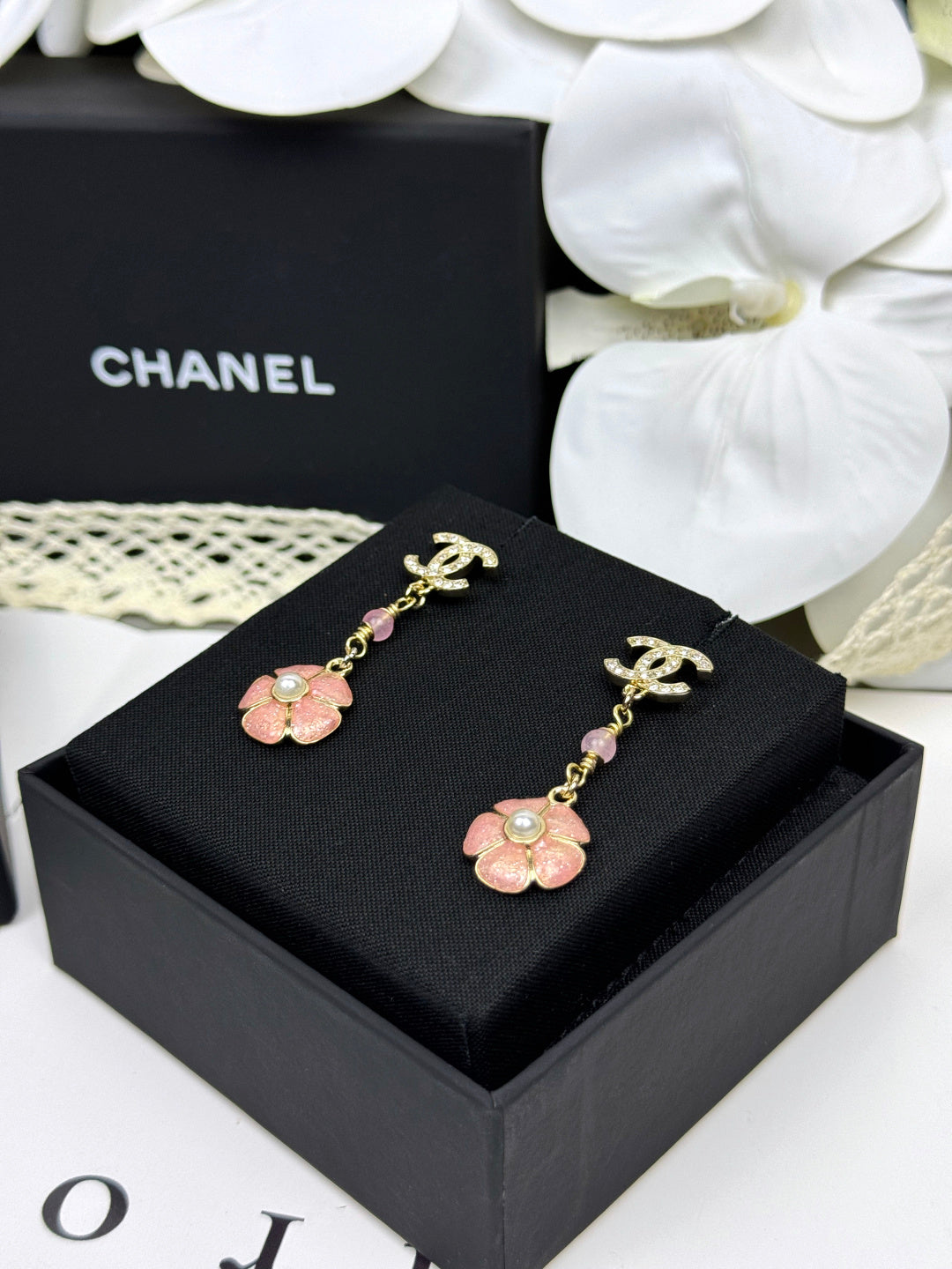 [Rose Tomorrow]26C Pink Camellia Enamel Pendant with Double C Earrings