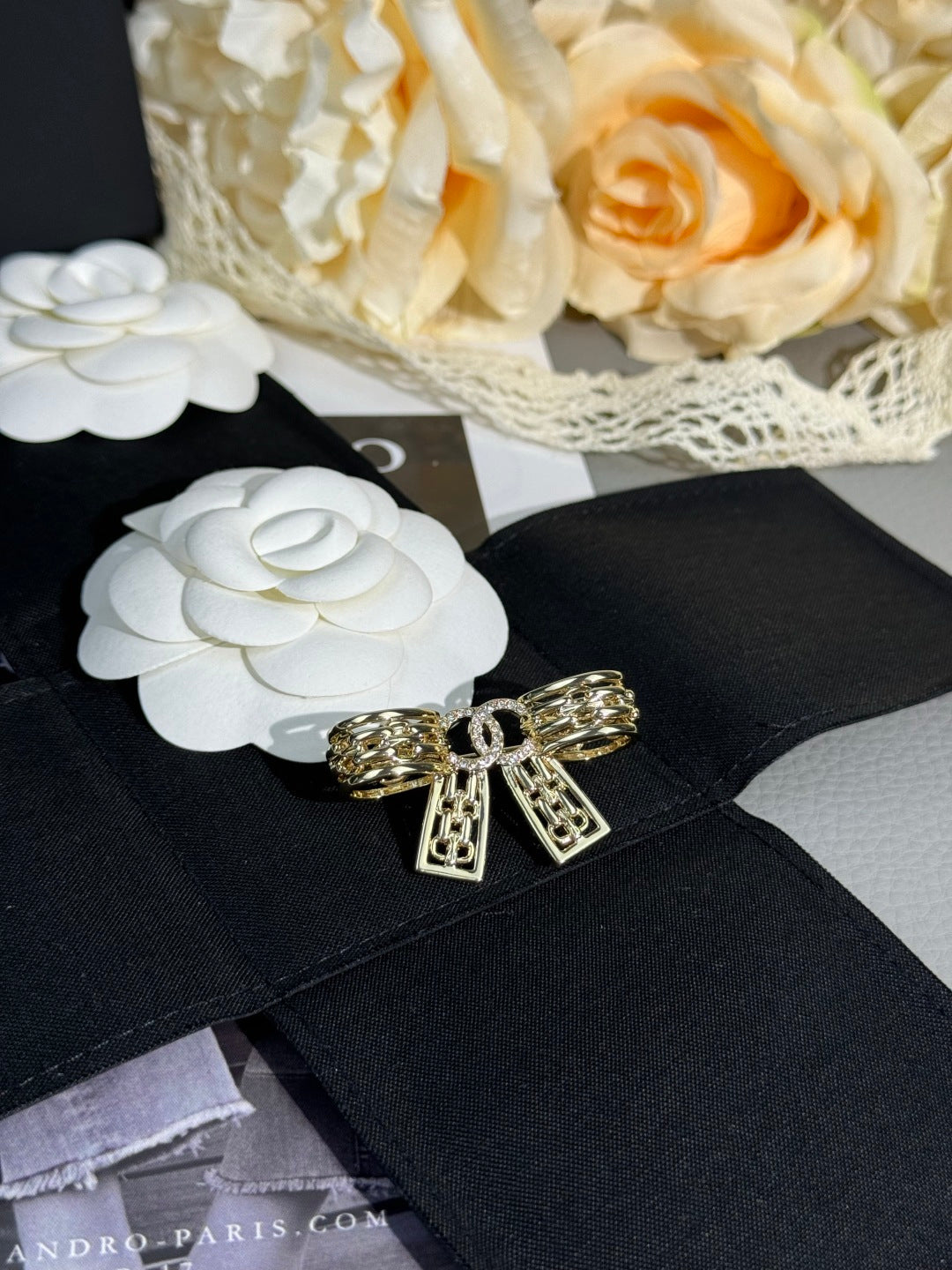 [Rose Tomorrow]25K Hollow Bow Brooch
