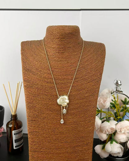 [Rose Tomorrow]Cloud Pearl Mother-of-Pearl Diamond Chain Pendant Necklace