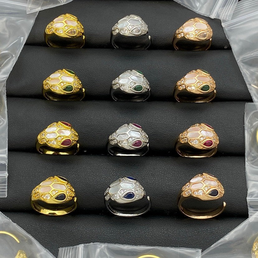 [Rose Tomorrow]BRAND NEW ASSORTED SNAKE HEAD MOTHER OF PEARL RINGS