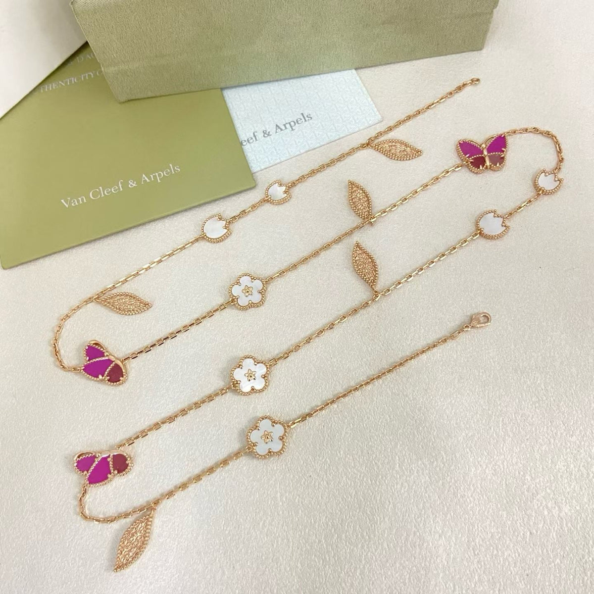 [Rose Tomorrow]ローズクォーツミックスフラワーバタフライセーターチェーン