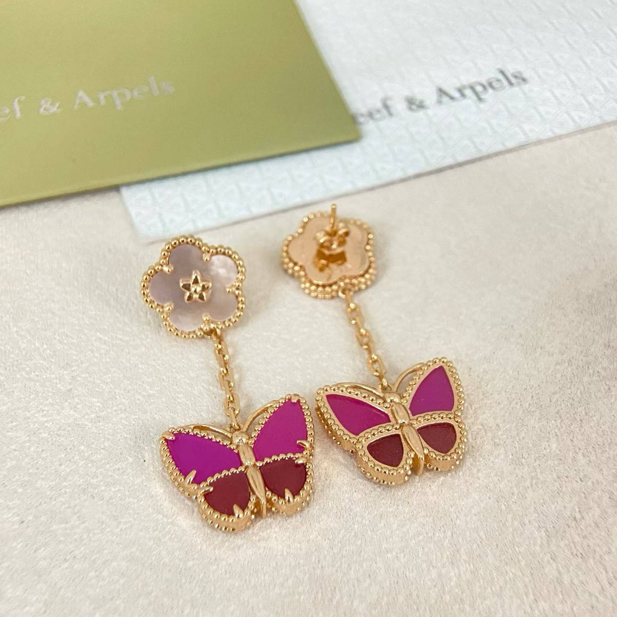 [ローズトゥモロー]ローズクォーツ 2フラワー バタフライ ドロップピアス