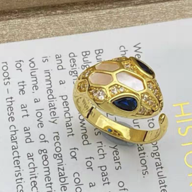 [Rose Tomorrow]BRAND NEW ASSORTED SNAKE HEAD MOTHER OF PEARL RINGS