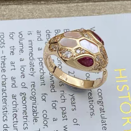 [Rose Tomorrow]BRAND NEW ASSORTED SNAKE HEAD MOTHER OF PEARL RINGS
