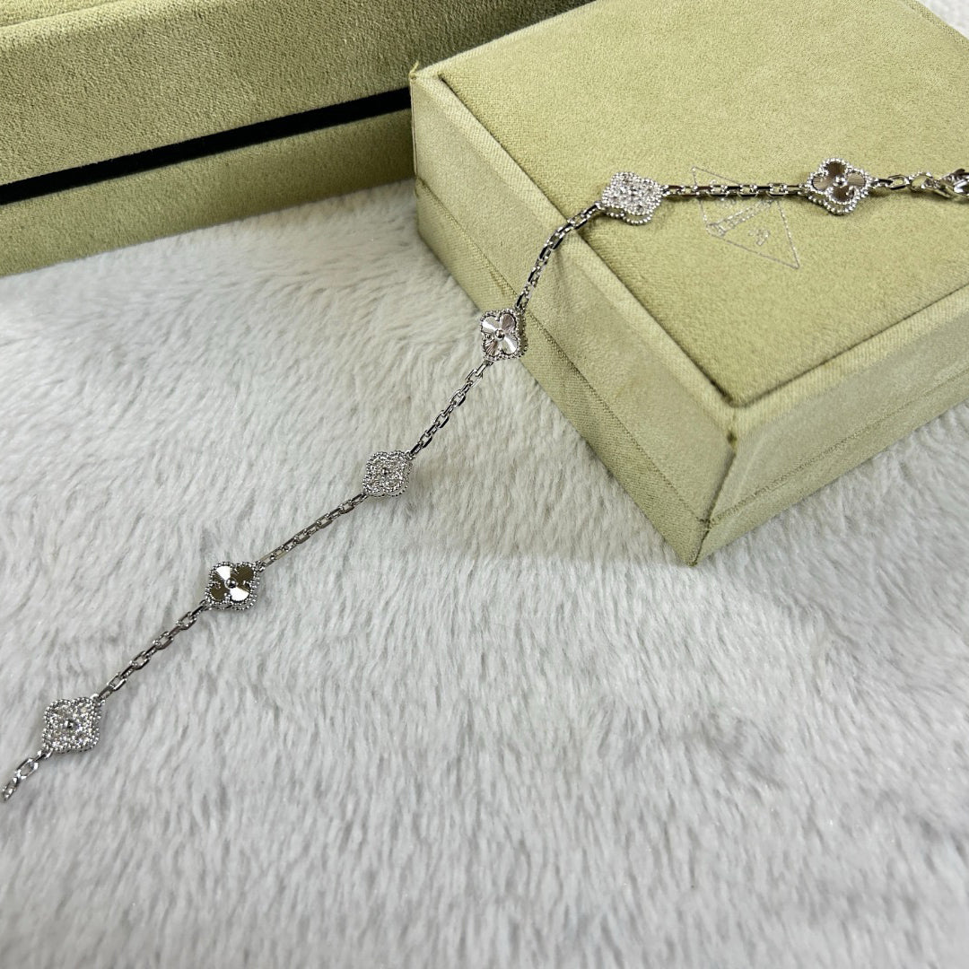 [Rose Tomorrow]CLOVER 6 MOTIF DIAMOND LASER BRACELET