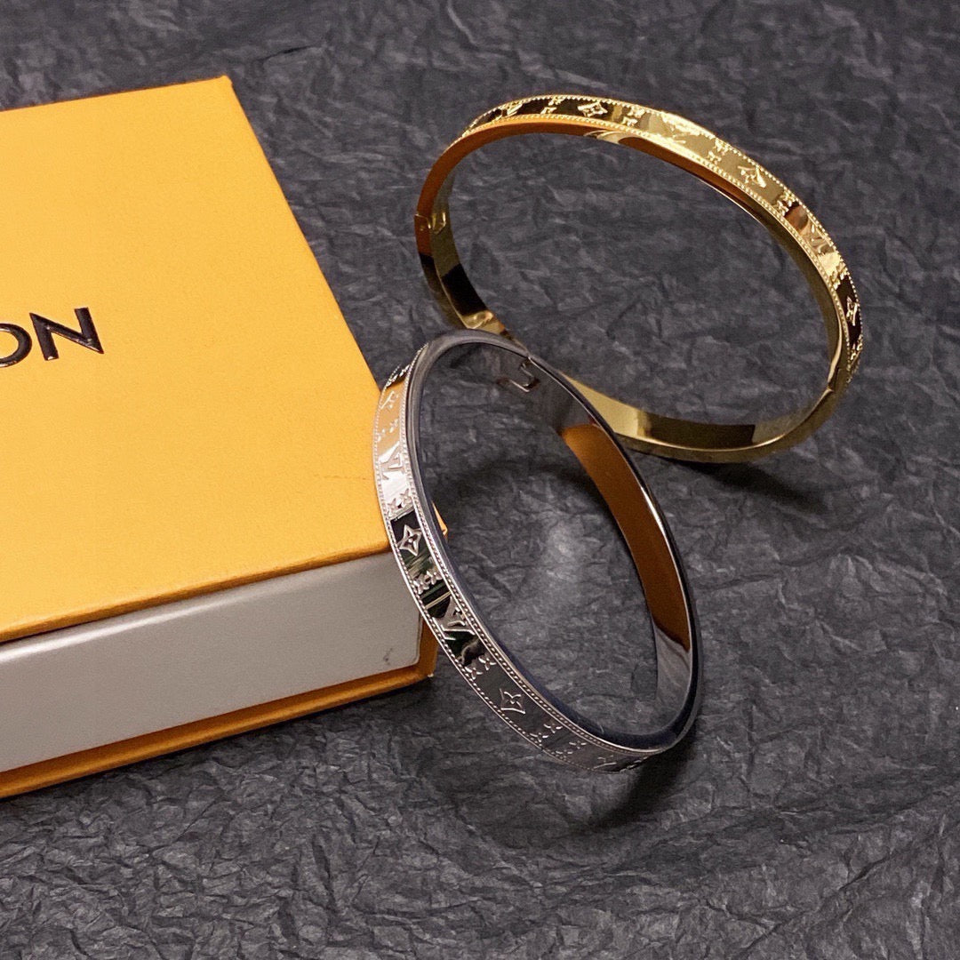 [Rose Tomorrow] ENGRAVED BRACELET