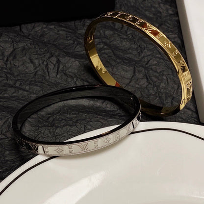 [Rose Tomorrow] ENGRAVED BRACELET