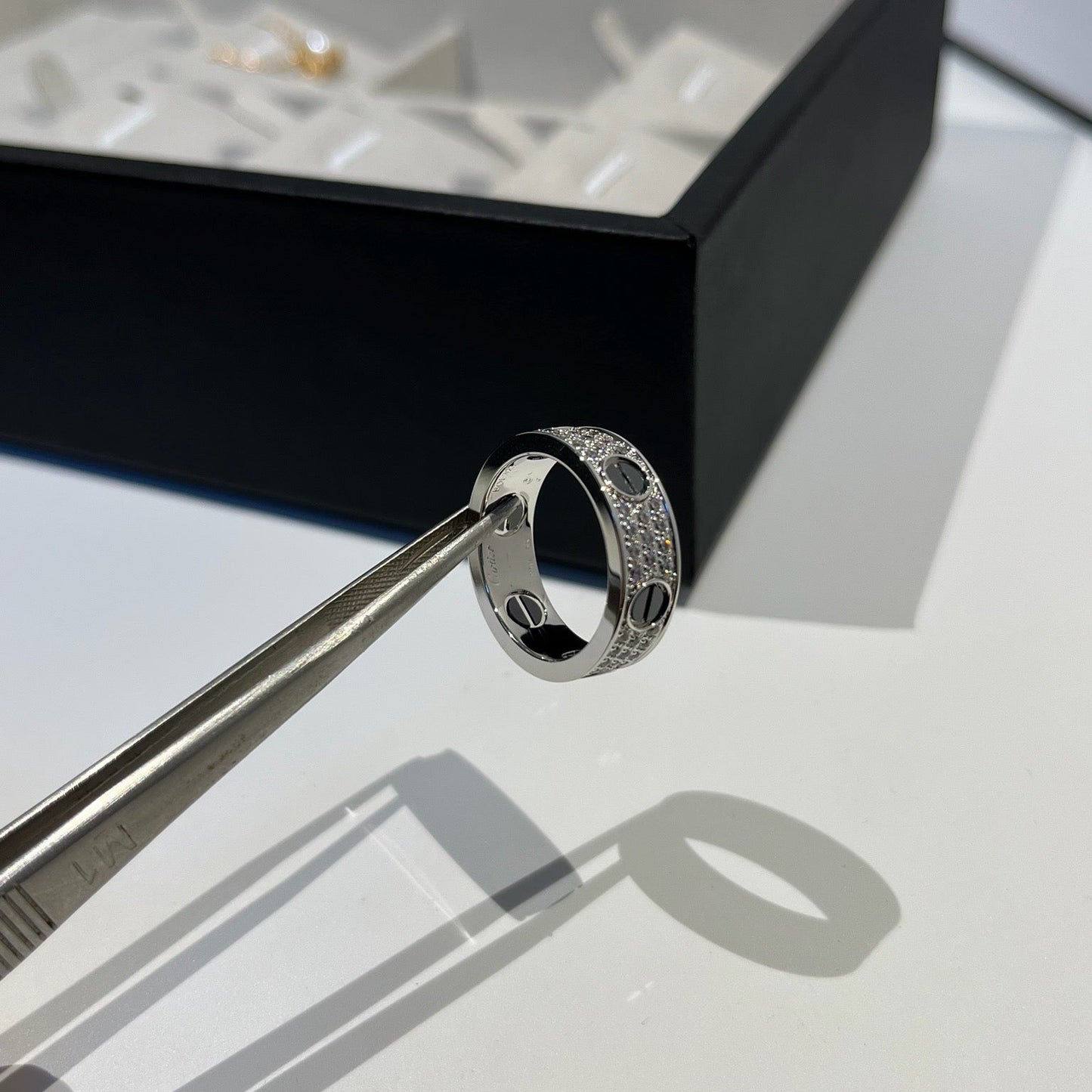 [Rose Tomorrow]LOVE RING 5.5MM DIAMONDS PAVED CERAMIC