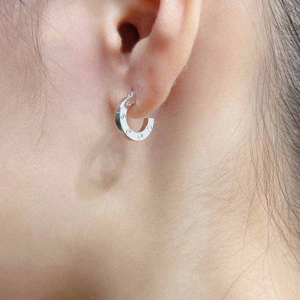 [Rose Tomorrow]LOVE MINI EARRINGS
