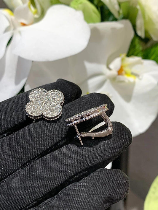 [Rose Tomorrow]CLOVER 20MM MOTIFS DIAMOND STUD EARRINGS SILVER