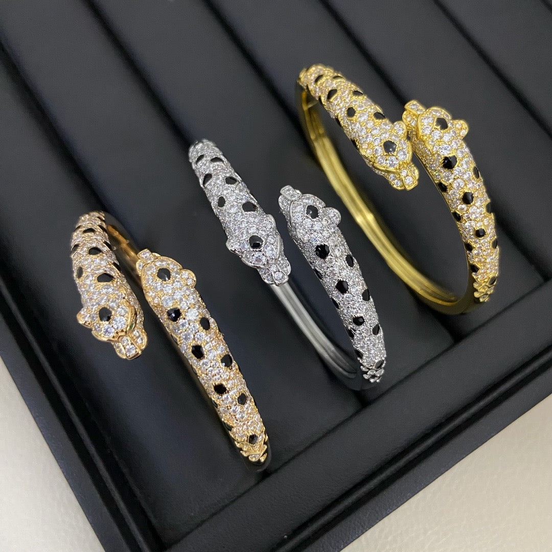 [Rose Tomorrow]PANTHERE DOUBLE HEADED HALF DIAMOND OPEN BRACELET