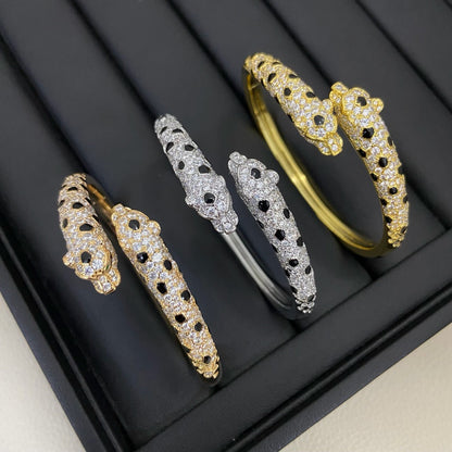 [Rose Tomorrow]PANTHERE DOUBLE HEADED HALF DIAMOND OPEN BRACELET