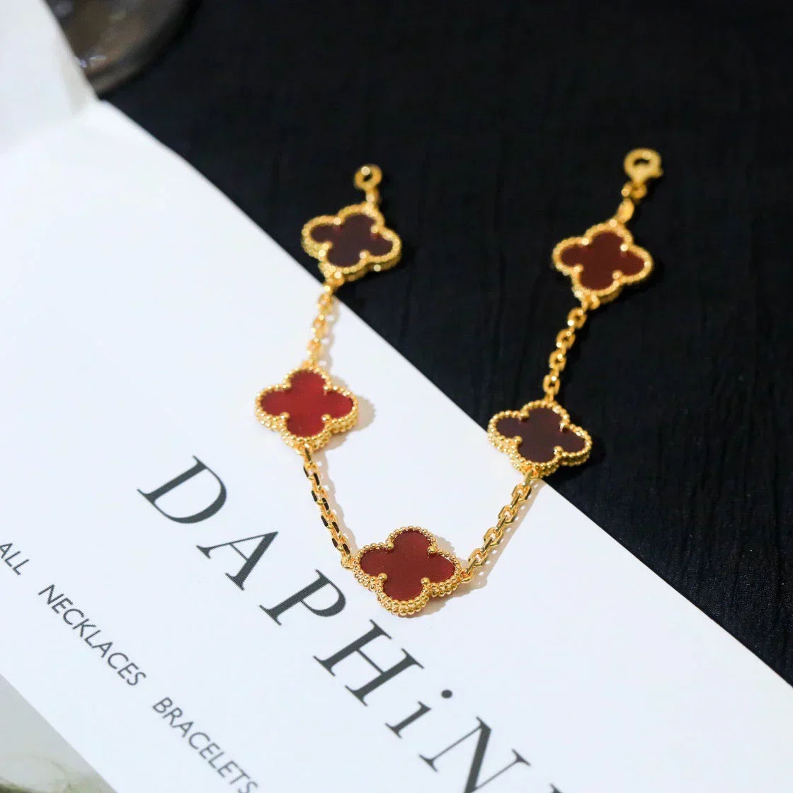 [Rose Tomorrow] CLOVER 5 MOTIF RED CORNELIAN BRACELET COLLECTION