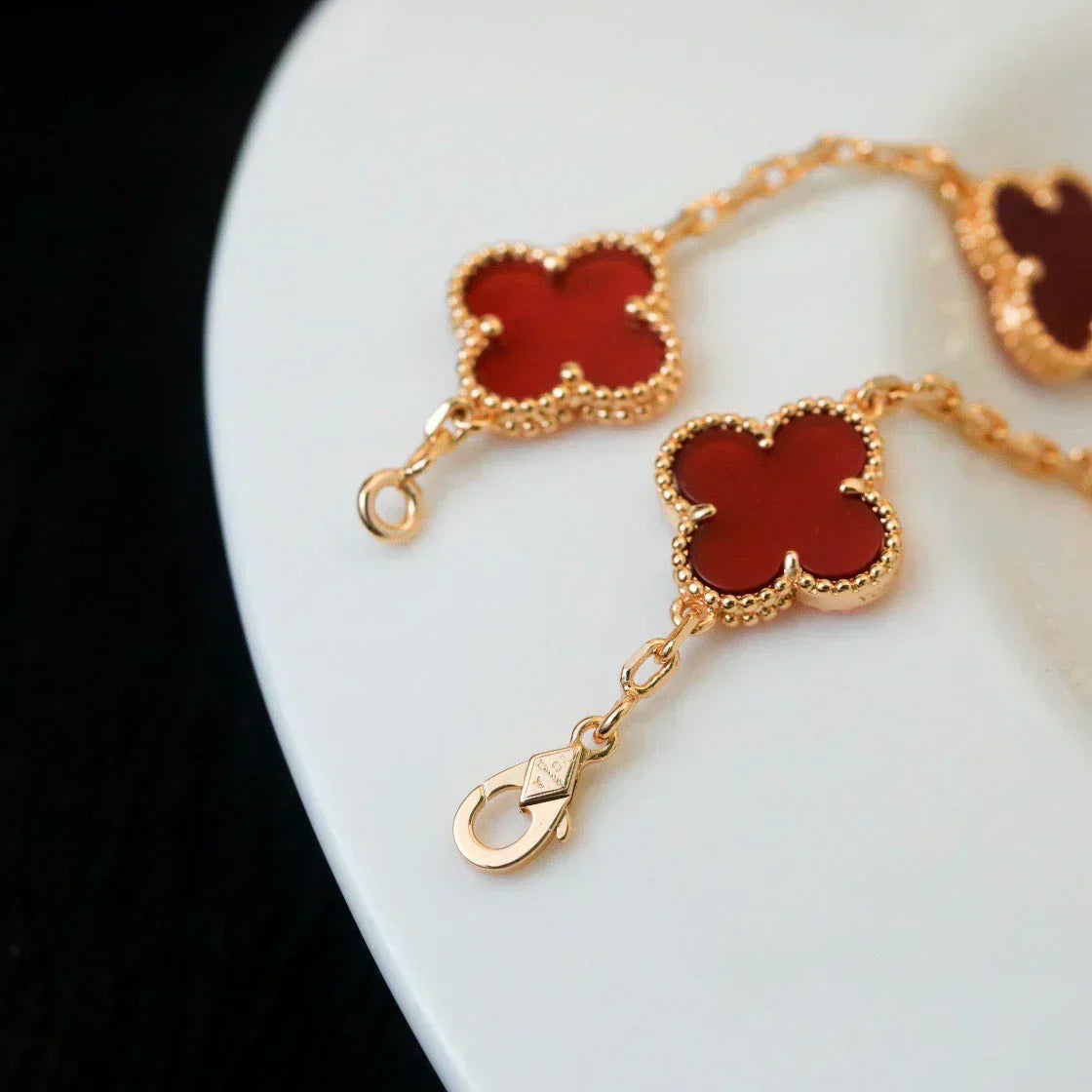 [Rose Tomorrow] CLOVER 5 MOTIF RED CORNELIAN BRACELET COLLECTION