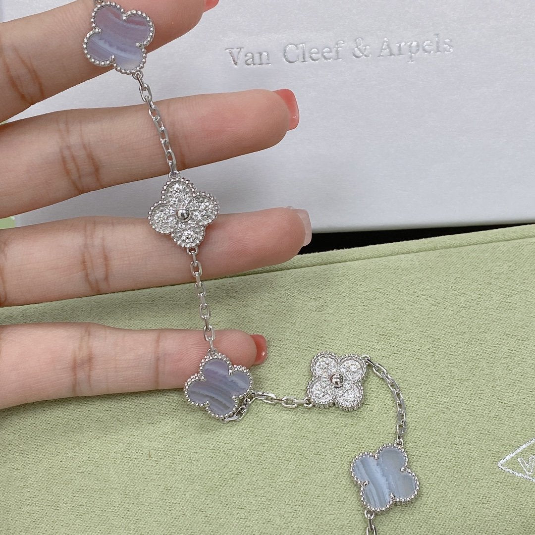 [Rose Tomorrow] CLOVER 5 MOTIF PURPLE CHALCEDONY BRACELET COLLECTION