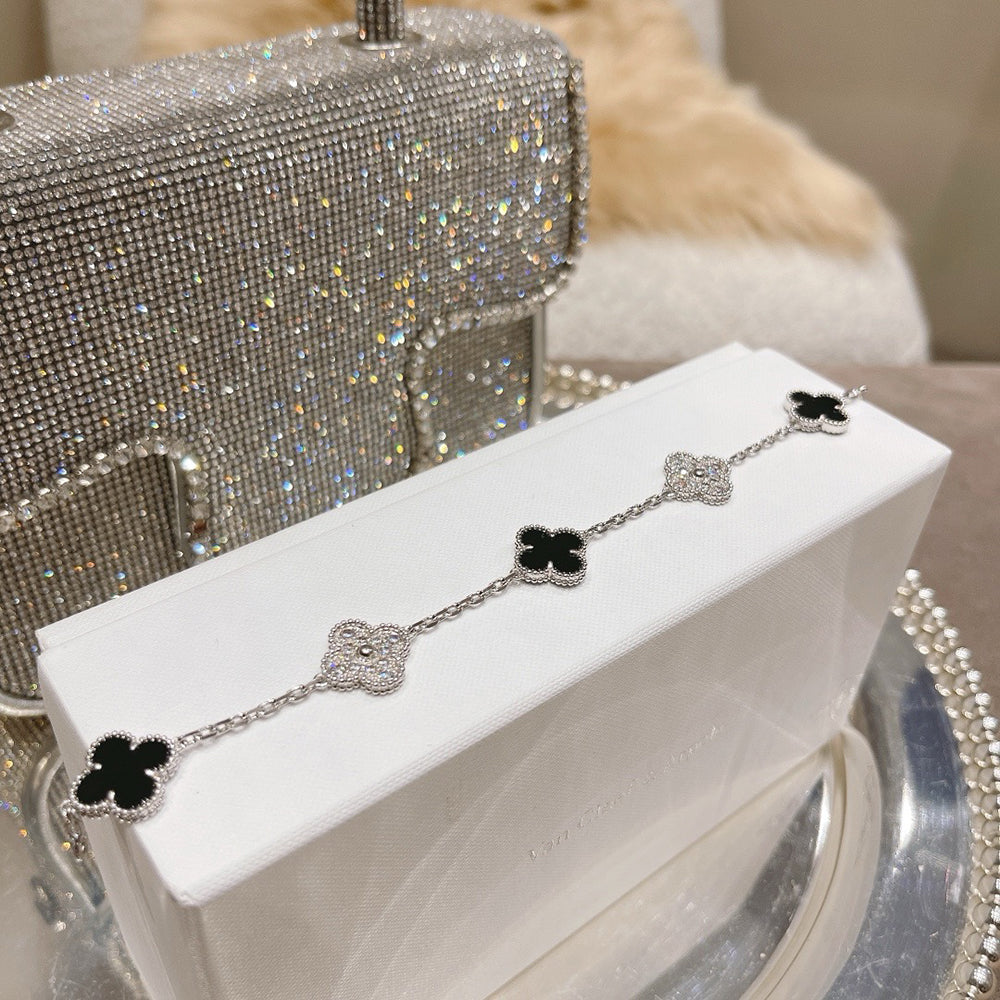 [Rose Tomorrow] CLOVER 5 MOTIF ONYXS BRACELET COLLECTION