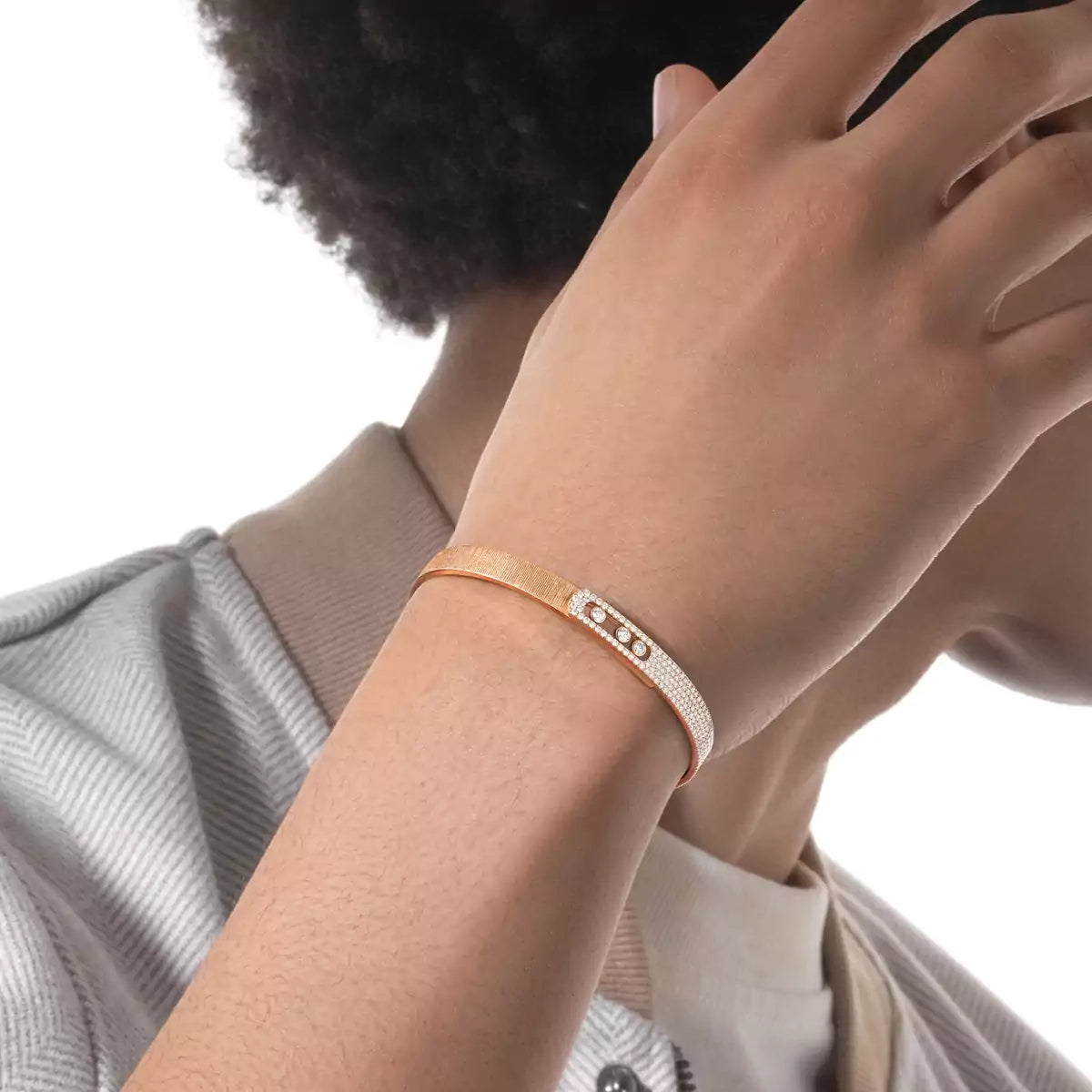 [✨Rose💎]Move Noa Cisel茅 half pave bangle