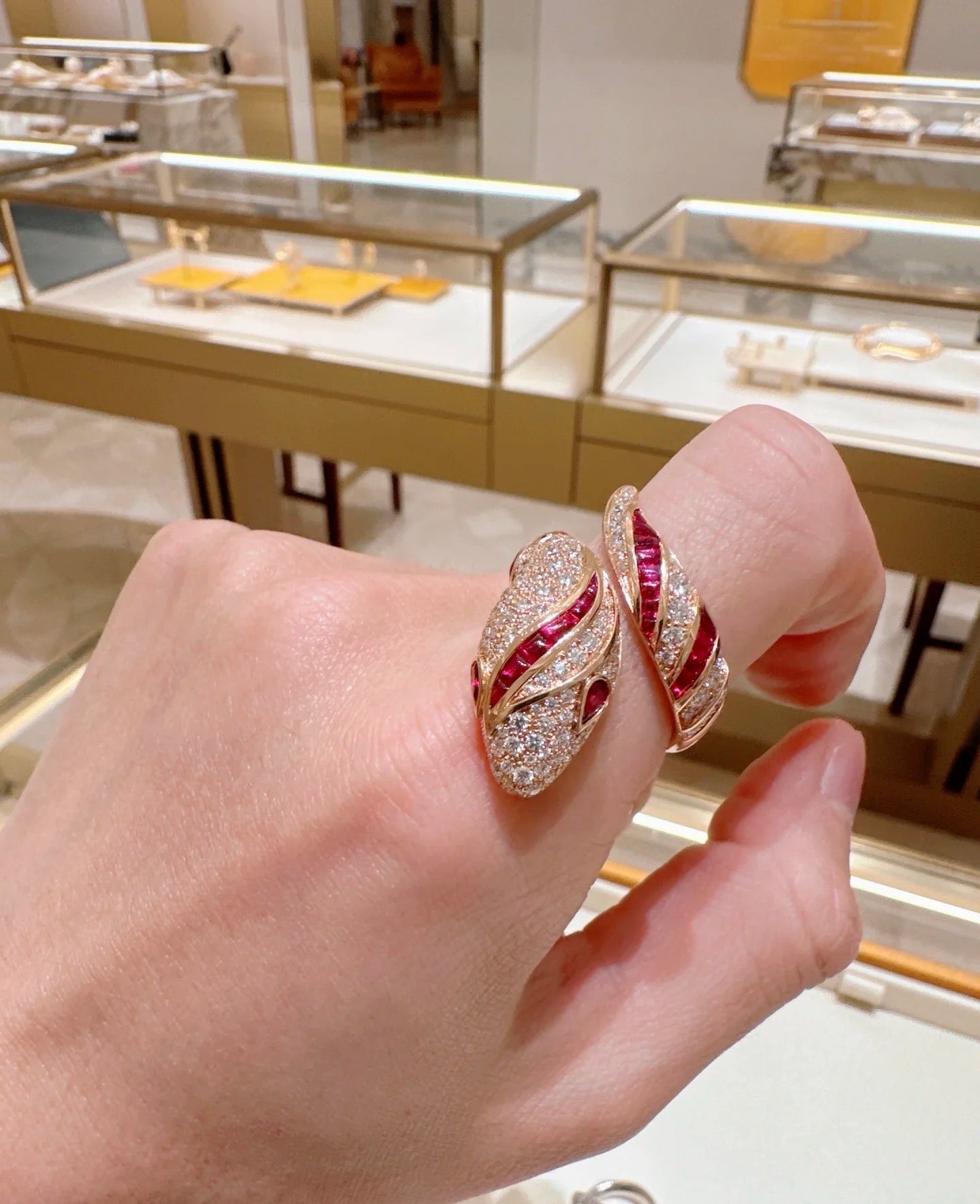 [Rose Tomorrow]BRAND NEW LUXURY RED SNAKE RING