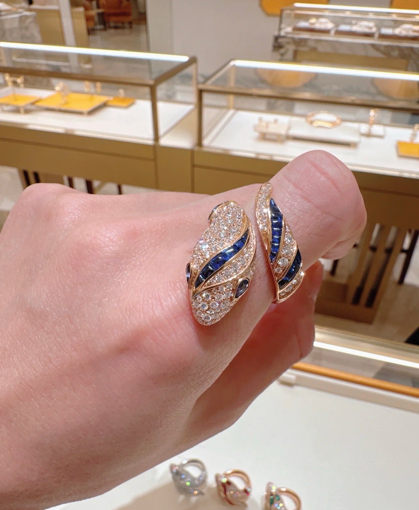 [Rose Tomorrow]BRAND NEW LUXURY BLUE SNAKE RING