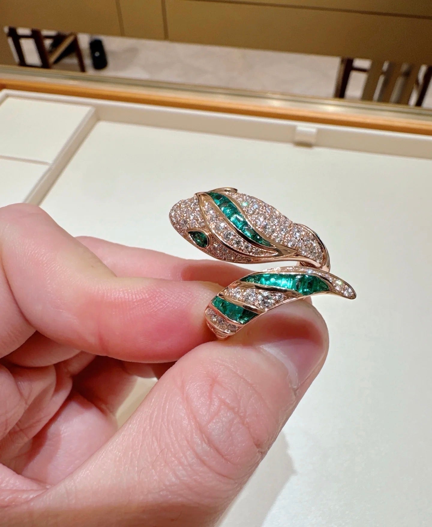 [Rose Tomorrow]BRAND NEW LUXURY GREEN SNAKE RING