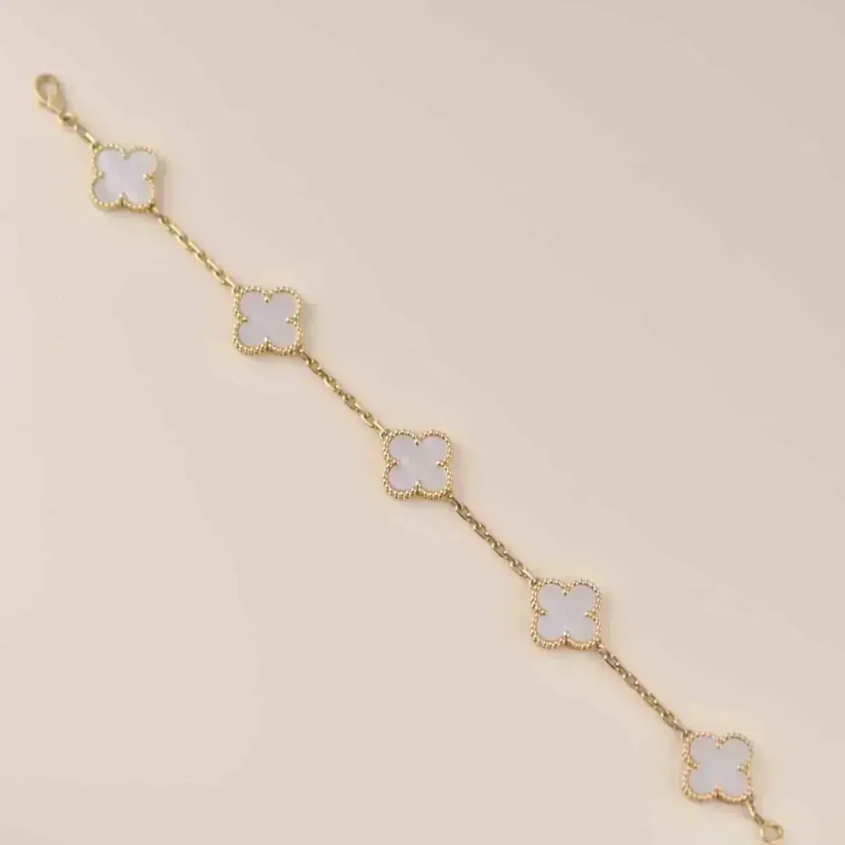 [Rose Tomorrow]CLOVER WHITE PEARL MOP 5 MOTIF BRACELET COLLECTION