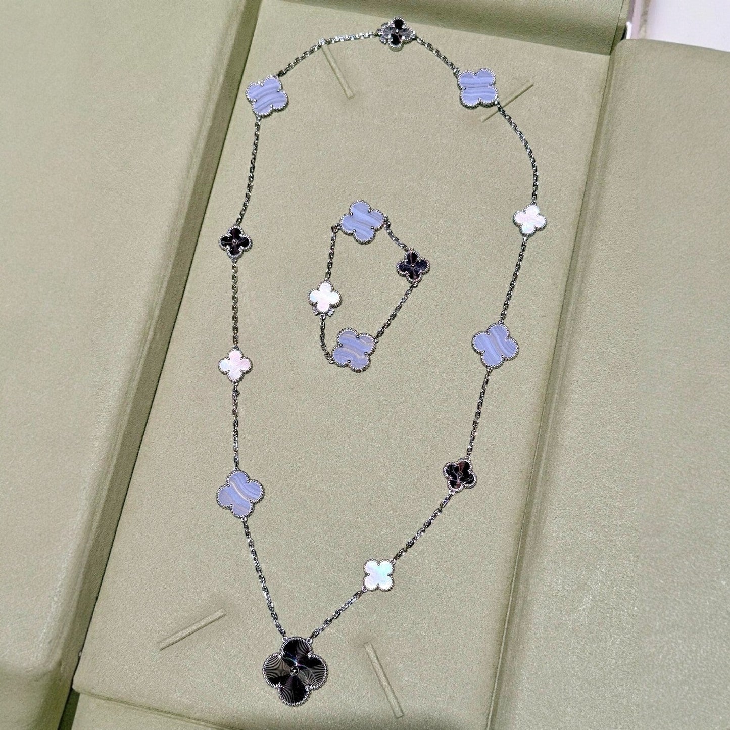 [Rose Tomorrow]DETACHABLE CLOVER 15(11+4) FLOWER SILVER NECKLACE SET
