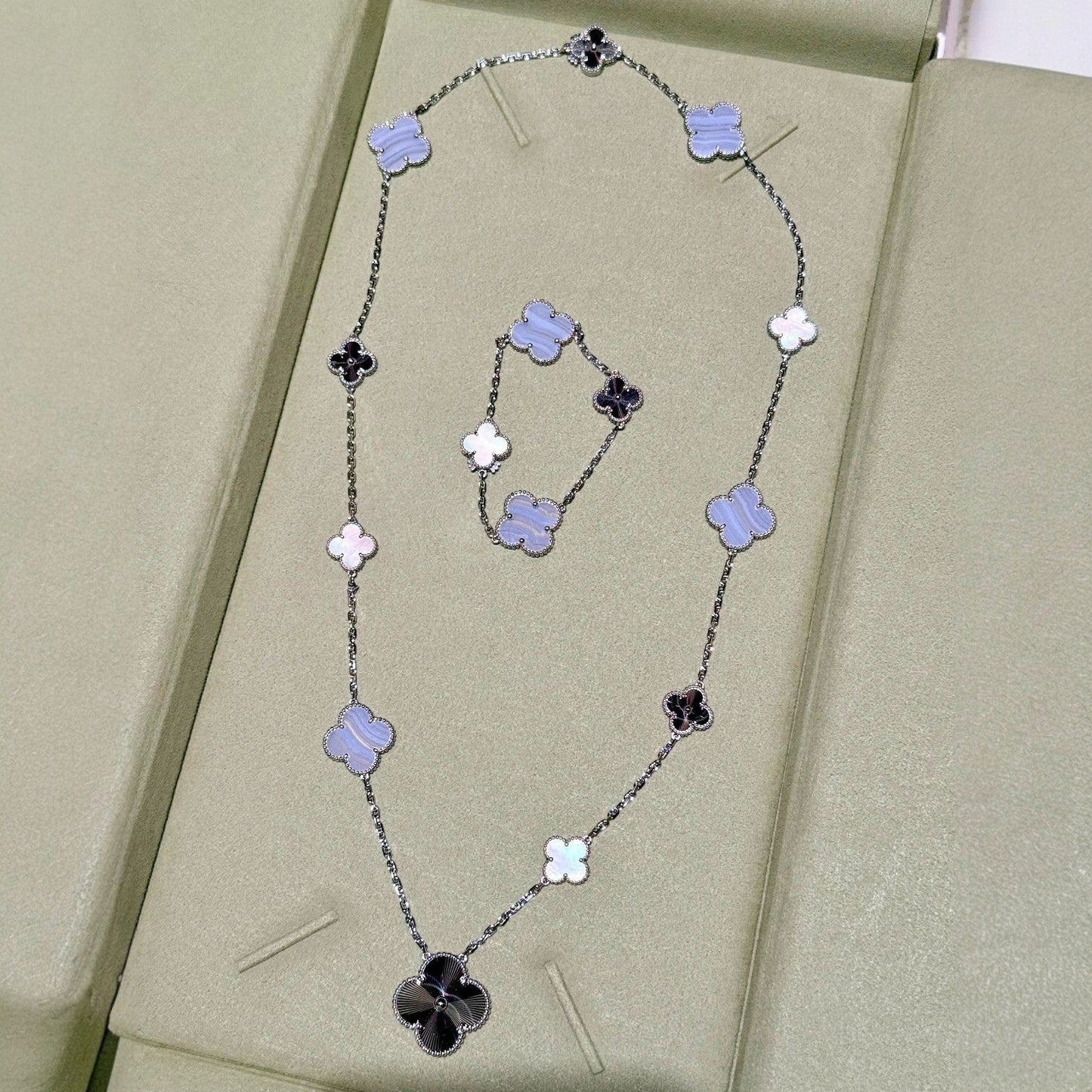 [Rose Tomorrow]DETACHABLE CLOVER 15(11+4) FLOWER SILVER NECKLACE SET