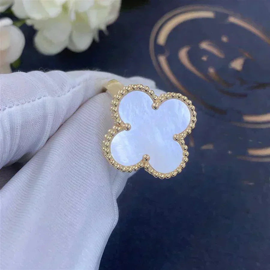 [Rose Tomorrow]CLOVER WHITE MOP RING