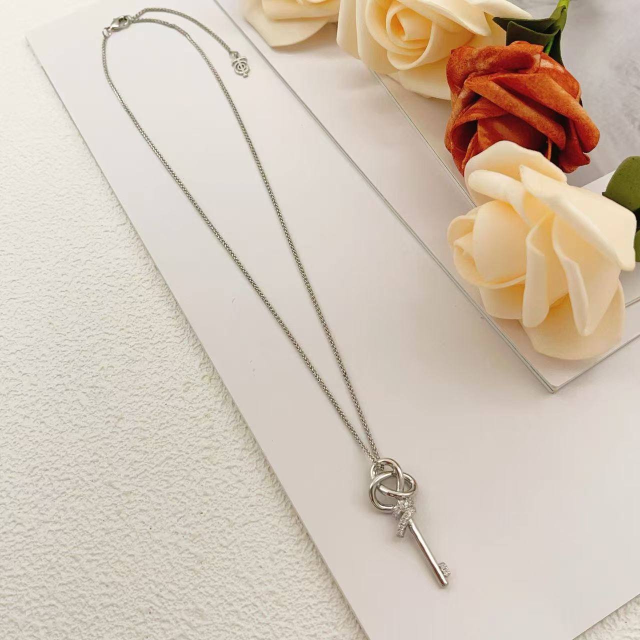 [✨Rose💎] TF KEY PENDANT NECKLACE