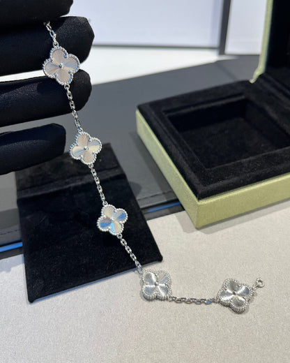 [Rose Tomorrow] CLOVER 5 MOTIF LASER BRACELET COLLECTION